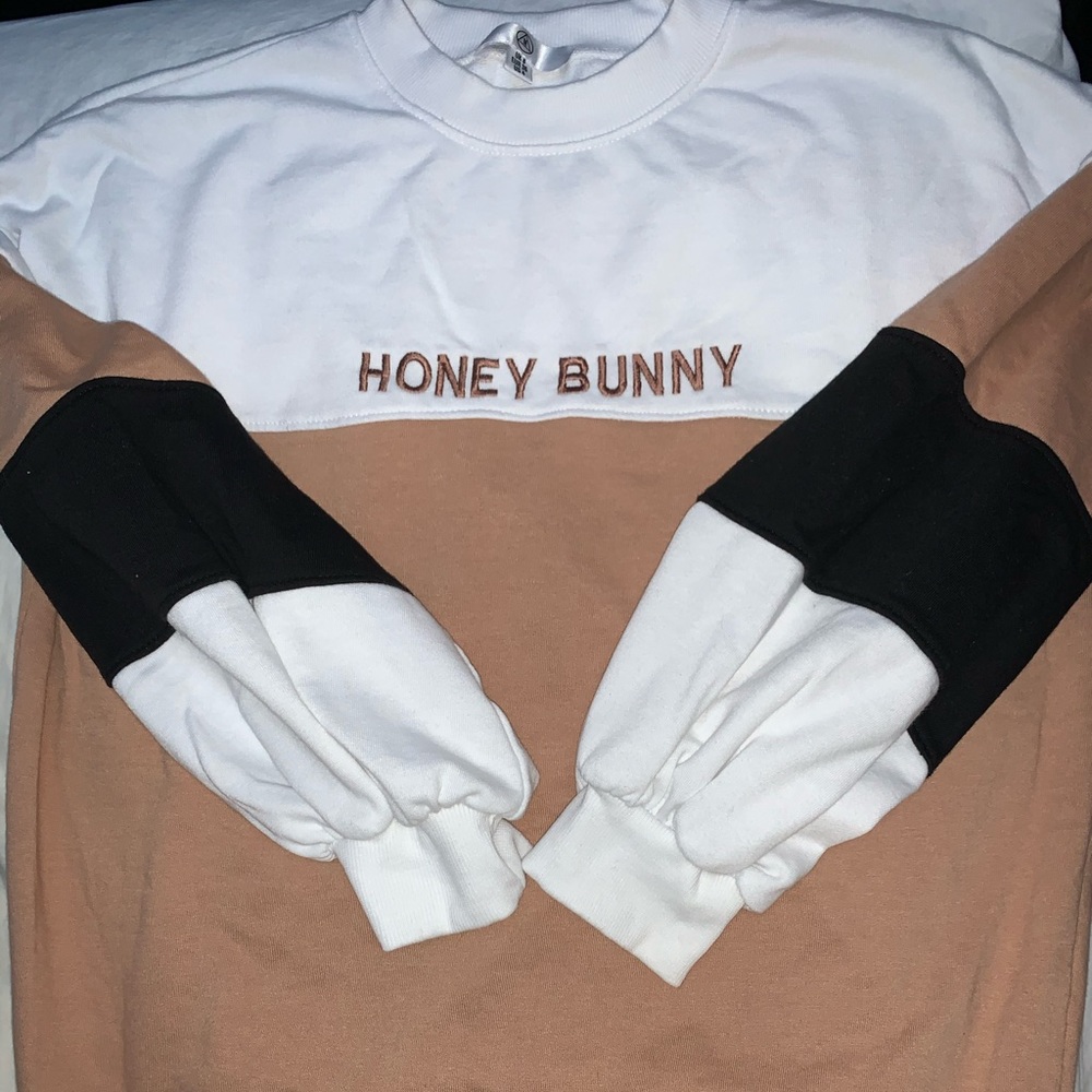 Missguided “honey bunny” pull over sweatshirt!